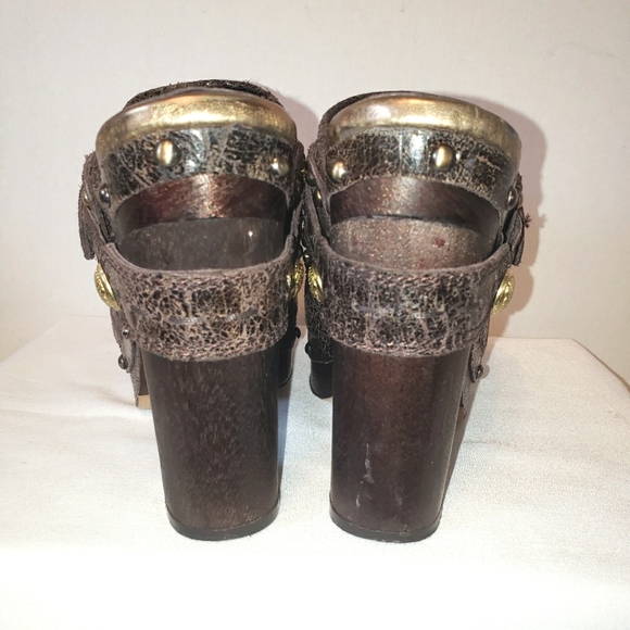 Vince Camuto Christies Dark Brown Platform Clogs - Picture 5 of 12